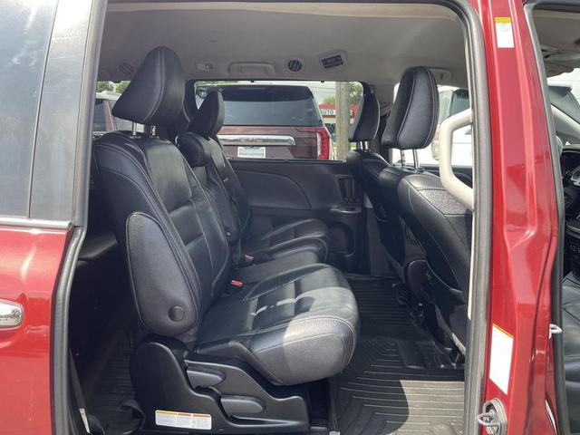 Photo of 2019 Salsa Red Pearl Toyota Sienna