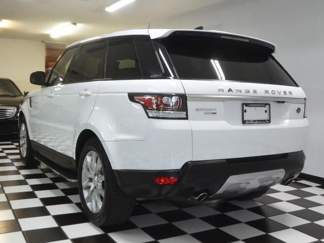 Photo of 2017 FUJI WHITE Land Rover Range Rover Sport