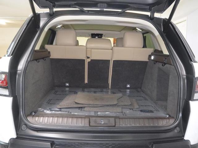 Photo of 2017 FUJI WHITE Land Rover Range Rover Sport