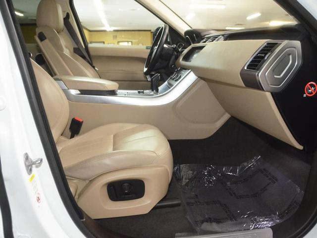 Photo of 2017 FUJI WHITE Land Rover Range Rover Sport