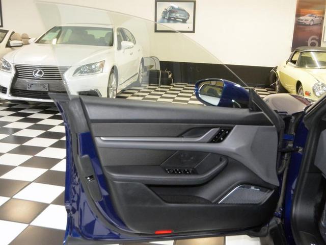 Photo of 2020 Gentian Blue Metallic Porsche Taycan