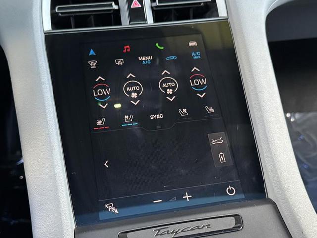 Photo of 2020 Gentian Blue Metallic Porsche Taycan