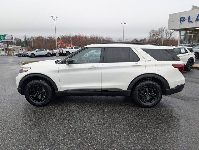 Photo of 2021 STAR WHITE MET TRI-COAT Ford Explorer