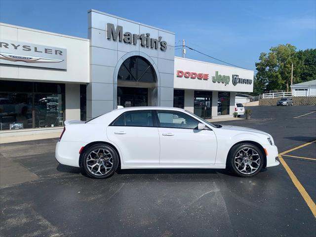 2018 Chrysler 300