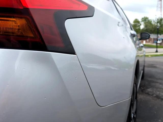 Photo of 2022 Silver Nissan Altima