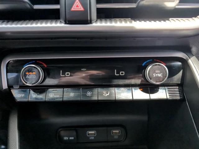 Photo of 2023 GRAY Kia K5