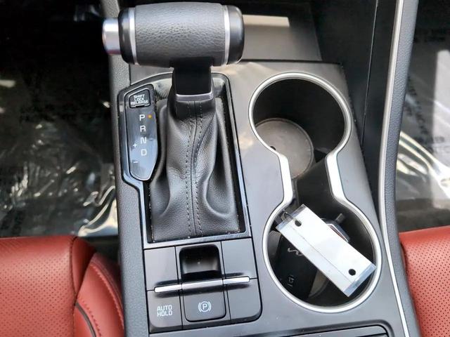 Photo of 2023 GRAY Kia K5