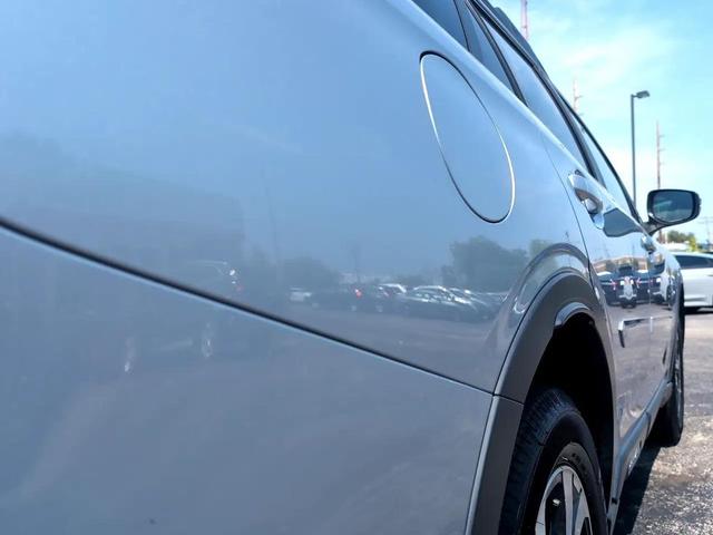Photo of 2022 SILVER Subaru Outback