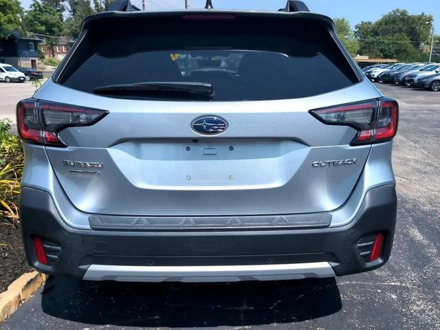 Photo of 2022 SILVER Subaru Outback