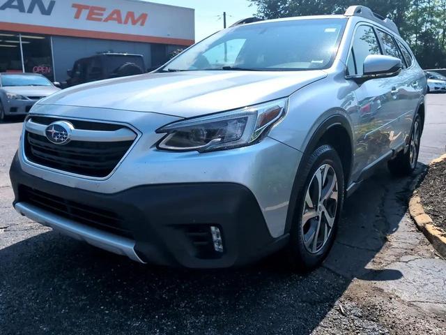 Photo of 2022 SILVER Subaru Outback