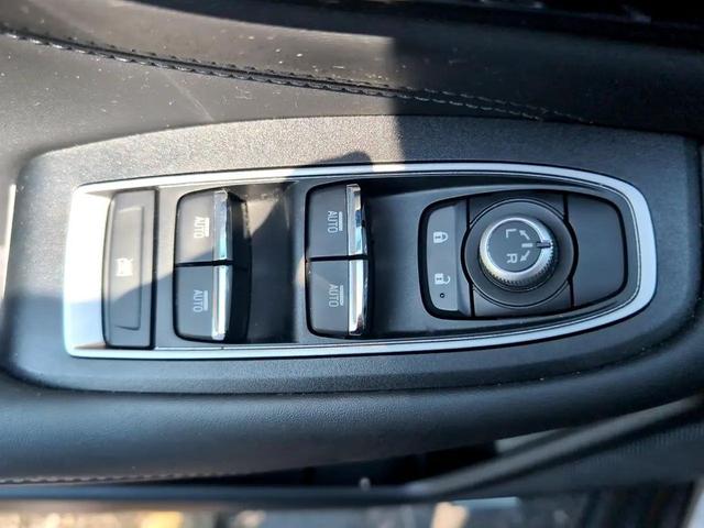 Photo of 2022 SILVER Subaru Outback
