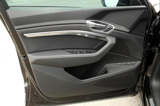 Photo of 2021 Black Audi e-tron Sportback