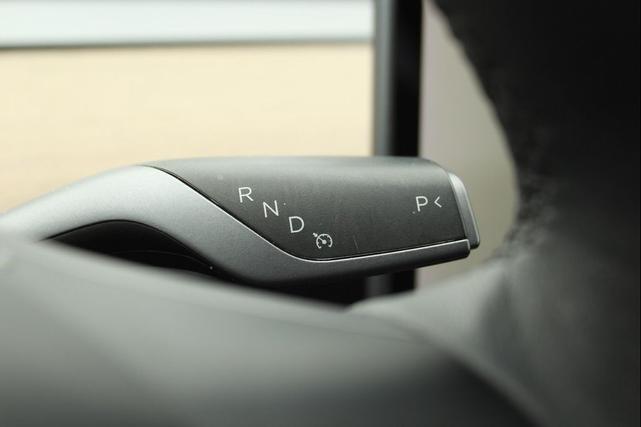 Photo of 2022 White Tesla Model Y