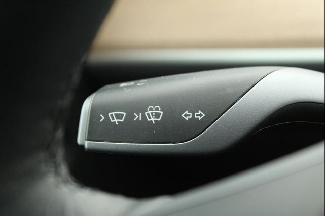 Photo of 2022 Gray Tesla Model 3