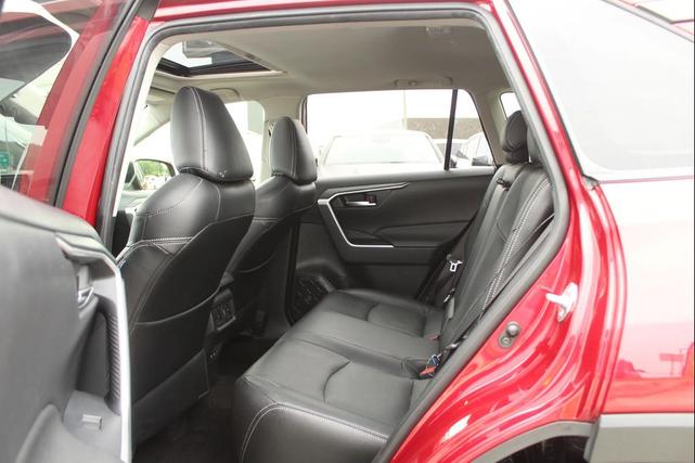 Photo of 2019 Red Toyota RAV4