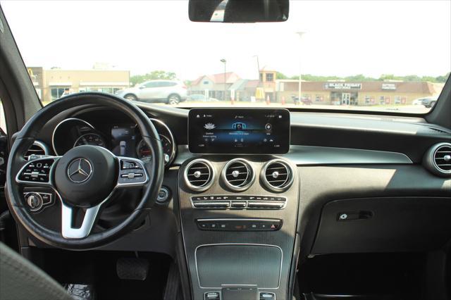 Photo of 2021 Black Mercedes-Benz GLC 300