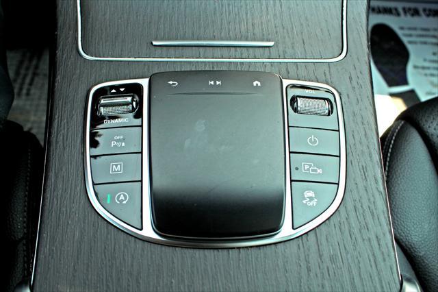 Photo of 2021 Black Mercedes-Benz GLC 300