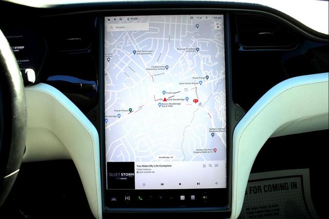 Photo of 2019 Gray Tesla Model X