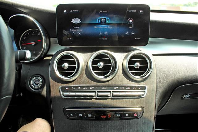 Photo of 2021 Black Mercedes-Benz GLC 300