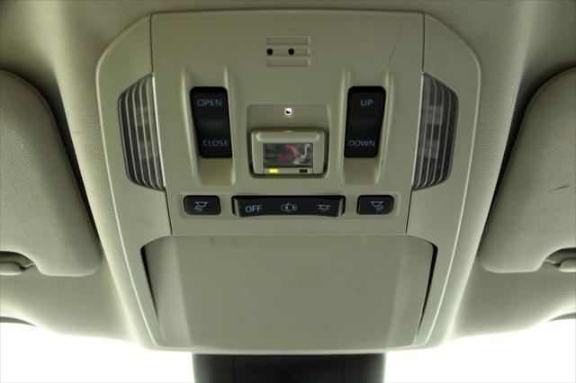 Photo of 2020 Silver Toyota Highlander