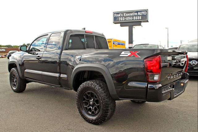 Photo of 2022 Black Toyota Tacoma
