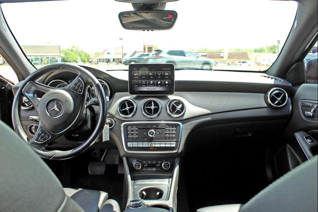 Photo of 2018 Black Mercedes-Benz GLA 250