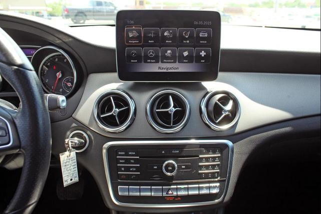 Photo of 2018 Black Mercedes-Benz GLA 250