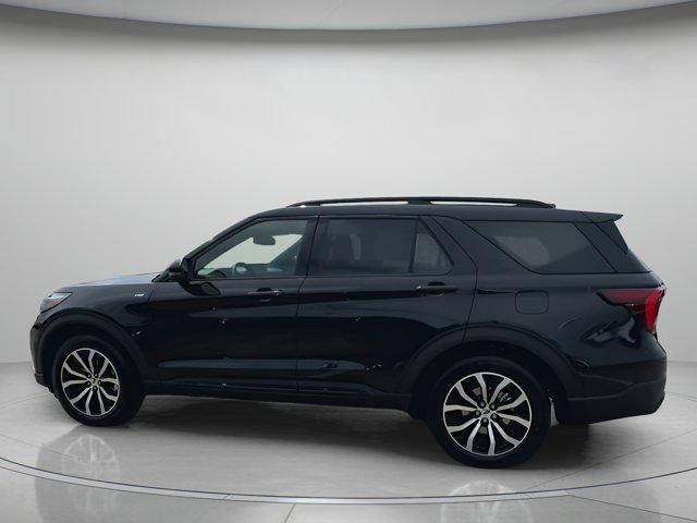 Photo of 2025 Agate Black Metallic Ford Explorer