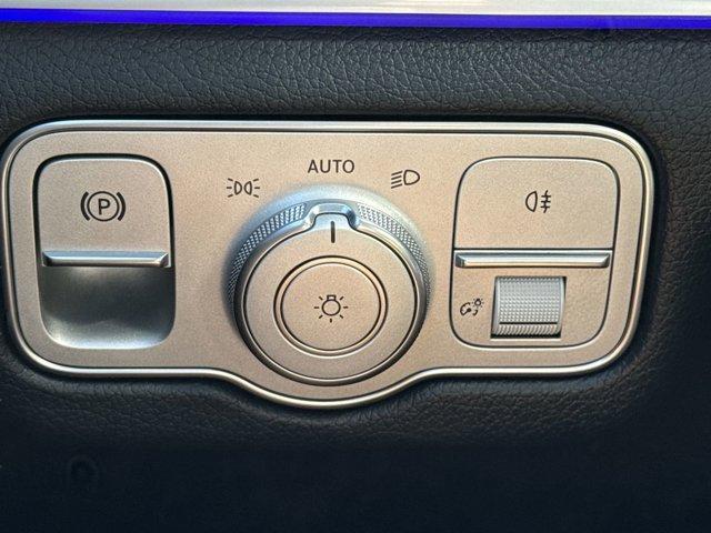 Photo of 2024 Polar White Mercedes-Benz GLE 350