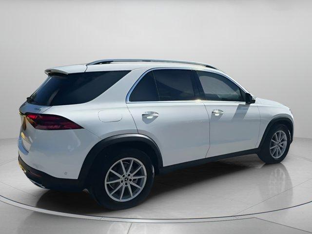 Photo of 2024 Polar White Mercedes-Benz GLE 350