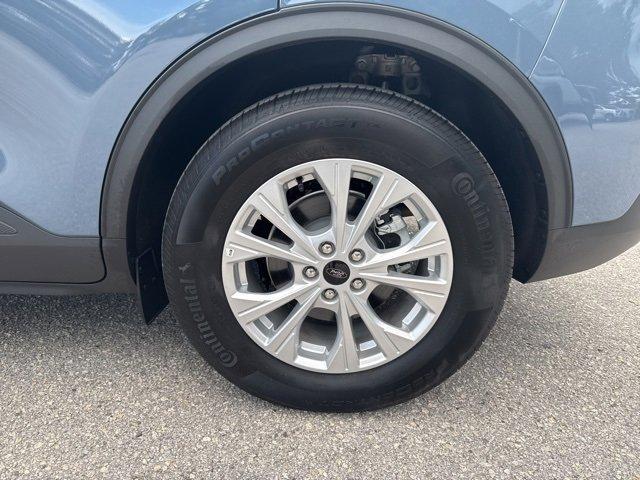 Photo of 2025 Vapor Blue Metallic Ford Escape