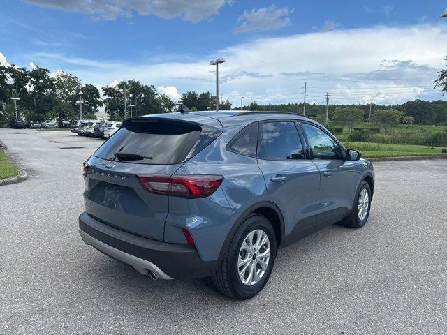 Photo of 2025 Vapor Blue Metallic Ford Escape