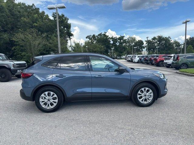 Photo of 2025 Vapor Blue Metallic Ford Escape