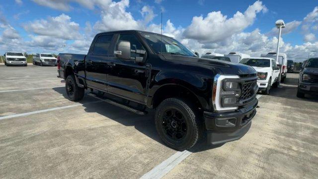 Photo of 2025 Agate Black Metallic Ford F-250