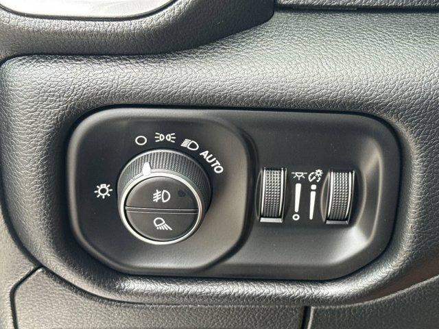 Photo of 2022 Ivory White RAM 1500