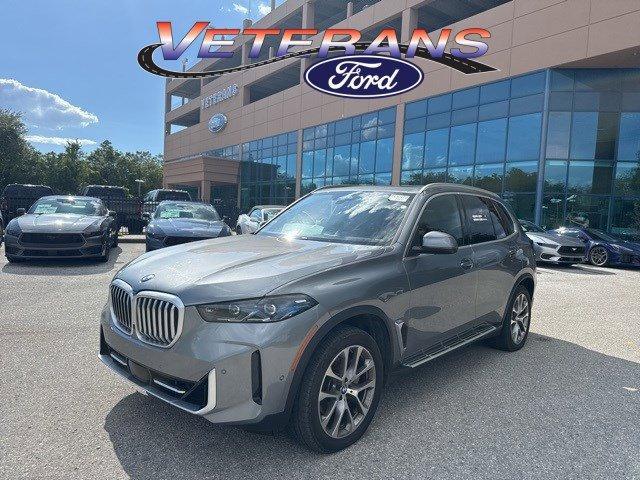 Photo of 2025 Skyscraper Gray Metallic BMW X5