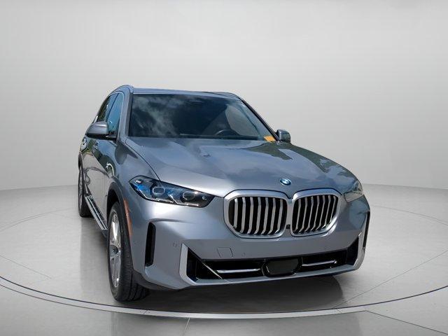 Photo of 2025 Skyscraper Gray Metallic BMW X5