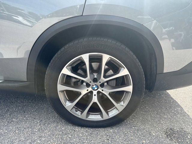Photo of 2025 Skyscraper Gray Metallic BMW X5