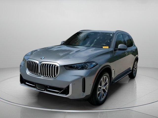 Photo of 2025 Skyscraper Gray Metallic BMW X5