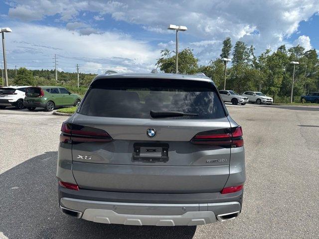 Photo of 2025 Skyscraper Gray Metallic BMW X5