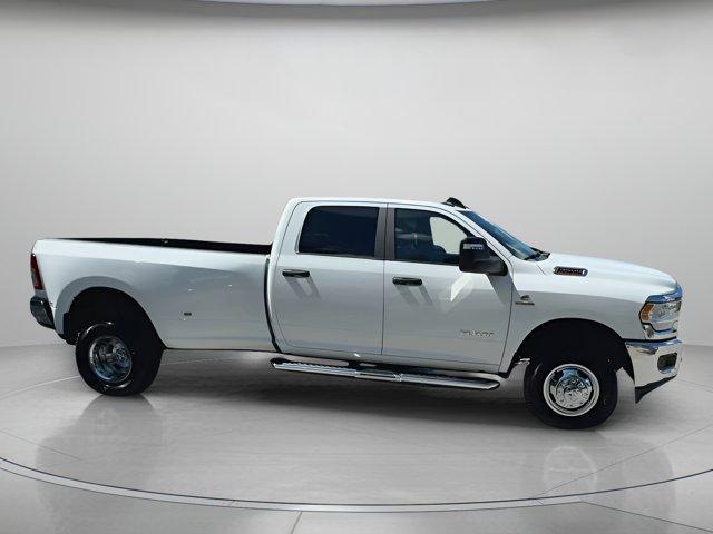Photo of 2024 Bright White Clearcoat RAM 3500