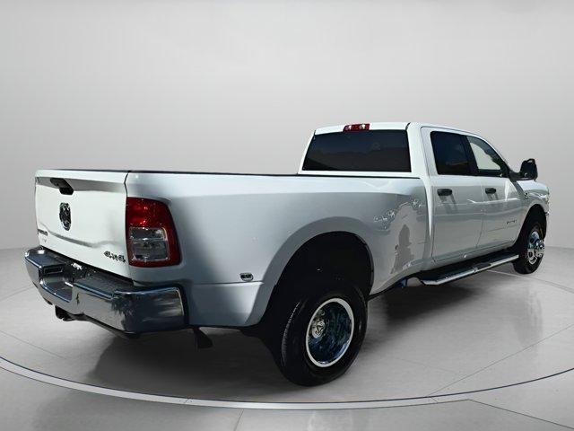 Photo of 2024 Bright White Clearcoat RAM 3500