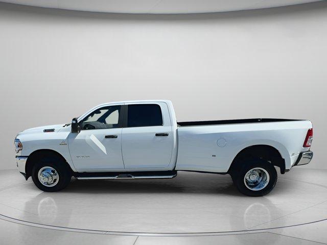 Photo of 2024 Bright White Clearcoat RAM 3500