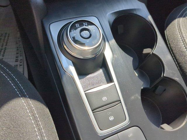 Photo of 2025 Oxford White Ford Escape