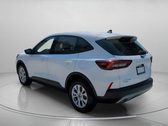 Photo of 2025 Oxford White Ford Escape