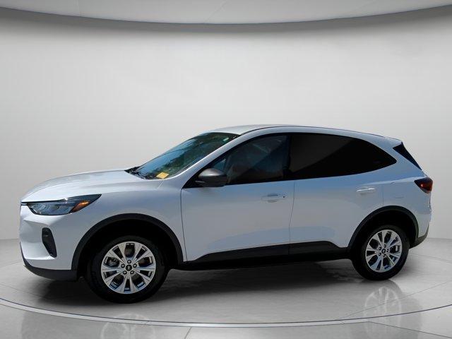 Photo of 2025 Oxford White Ford Escape