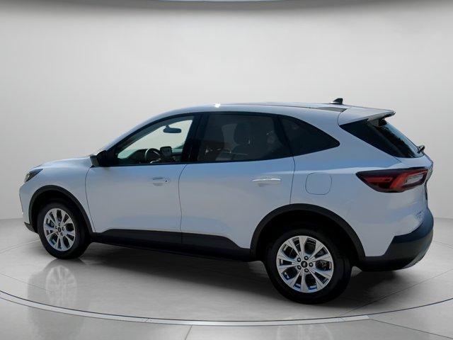 Photo of 2025 Oxford White Ford Escape