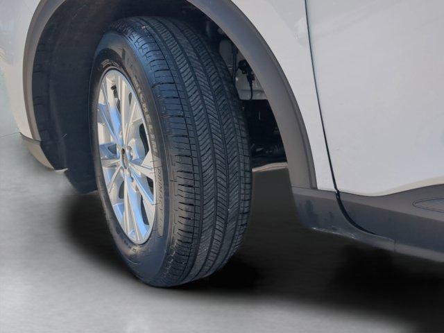 Photo of 2025 Oxford White Ford Escape