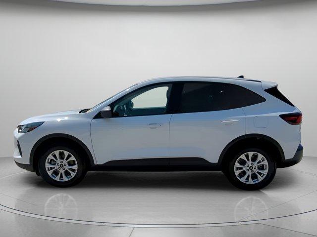 Photo of 2025 Oxford White Ford Escape