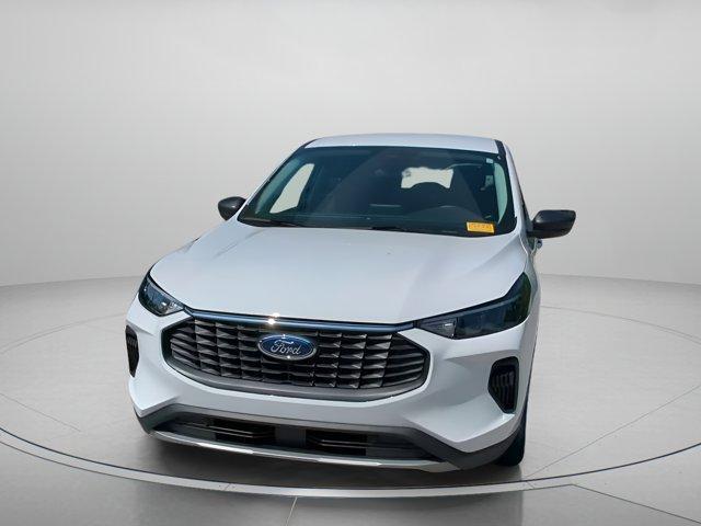 Photo of 2025 Oxford White Ford Escape